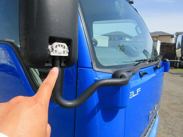 いすゞ エルフ 2RG-NKR88AD(2WD)の写真45