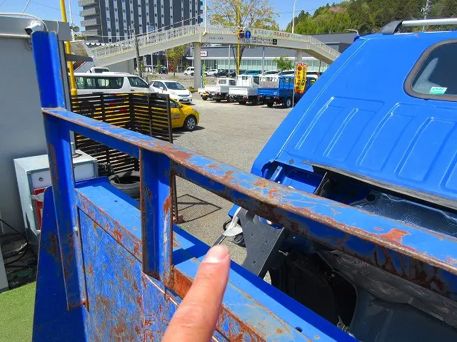 いすゞ エルフ 2RG-NKR88AD(2WD)の写真46