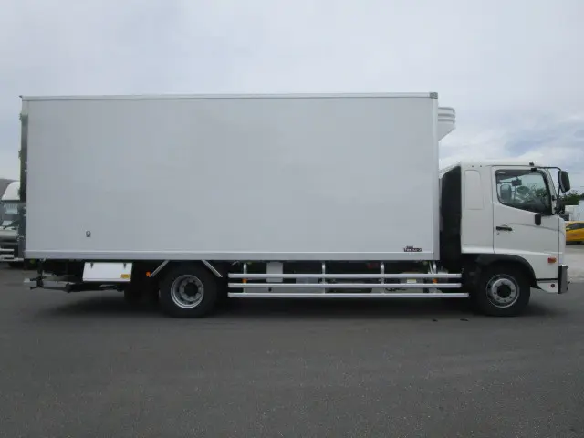 日野 レンジャー 2KG-FE2ACG(2WD)の写真6