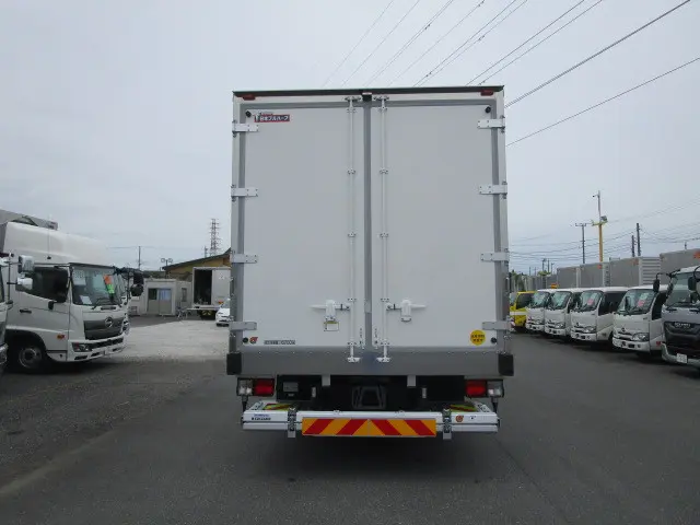 日野 レンジャー 2KG-FE2ACG(2WD)の写真7