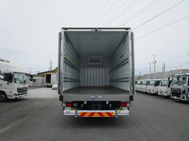 日野 レンジャー 2KG-FE2ACG(2WD)の写真8