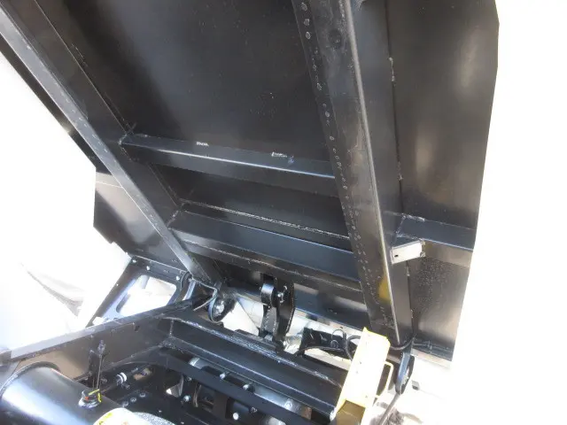 いすゞ フォワード 2RG-FRR90S3(2WD)の写真12