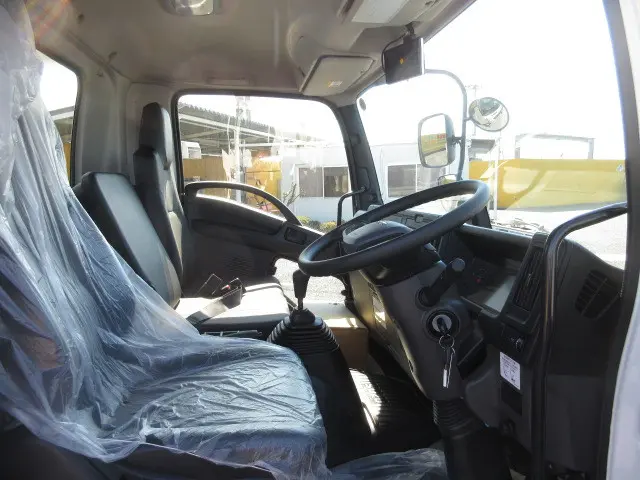 いすゞ フォワード 2RG-FRR90S3(2WD)の写真19