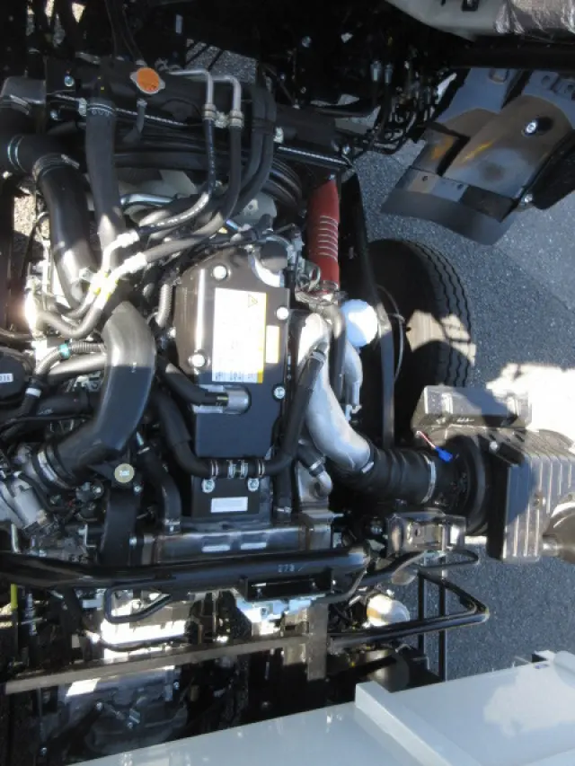 いすゞ フォワード 2RG-FRR90S3(2WD)の写真29