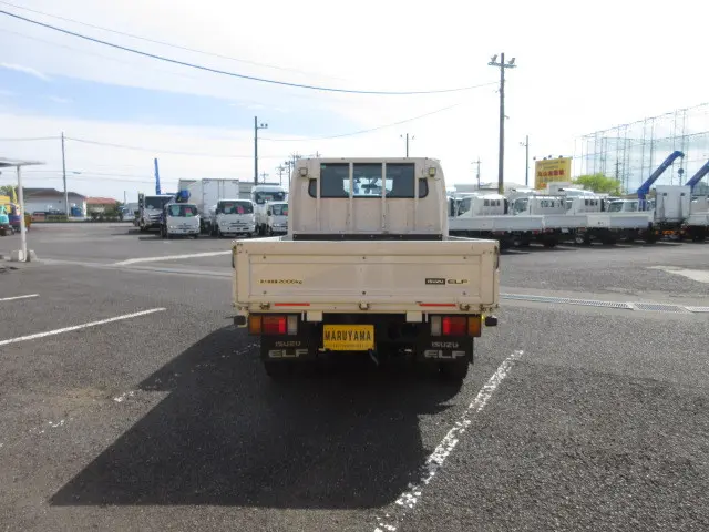 いすゞ エルフ TRG-NJS85A(4WD)の写真7