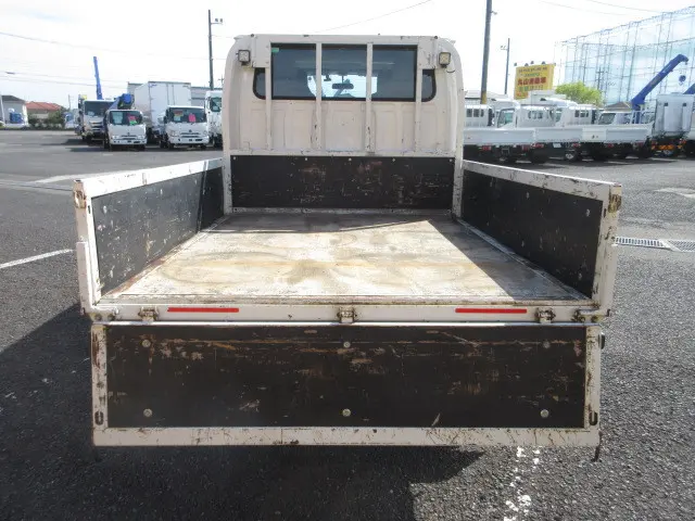 いすゞ エルフ TRG-NJS85A(4WD)の写真8