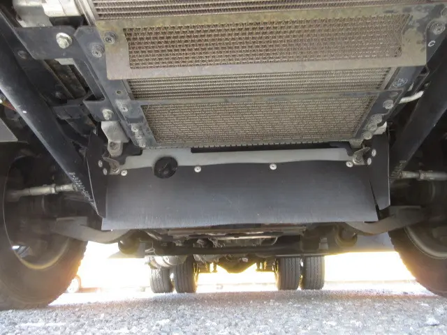 いすゞ エルフ TRG-NJS85A(4WD)の写真23