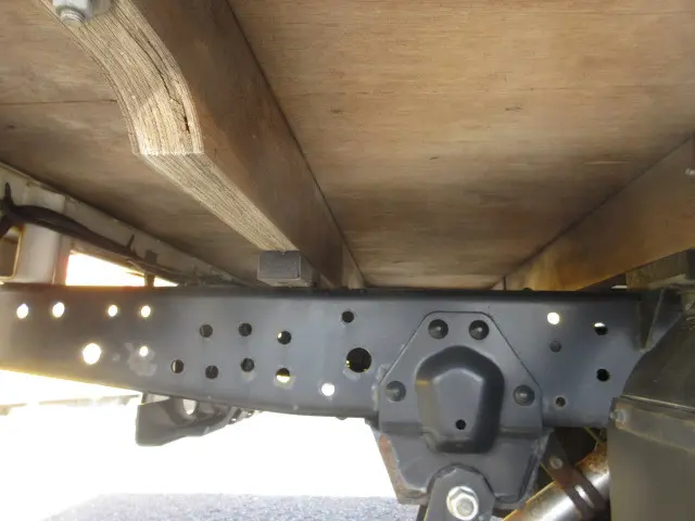 いすゞ エルフ TRG-NJS85A(4WD)の写真30