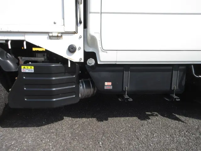 いすゞ エルフ TRG-NJS85A(4WD)の写真33