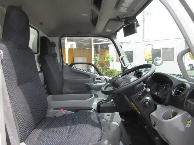 日野 デュトロ 2RG-XZU655M(2WD)の写真8