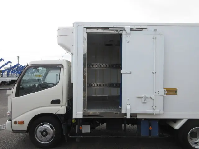 日野 デュトロ 2RG-XZU655M(2WD)の写真25