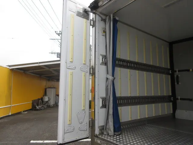 日野 デュトロ 2RG-XZU655M(2WD)の写真34