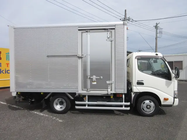 日野 デュトロ TPG-XZU645M(2WD)の写真6