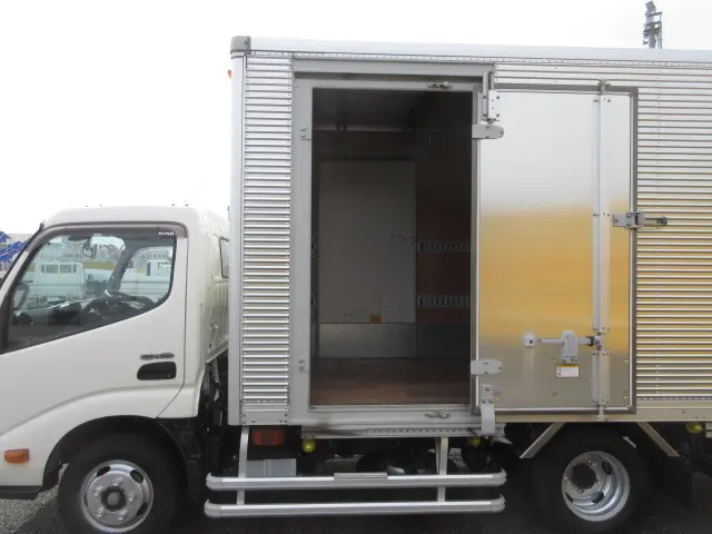 日野 デュトロ TPG-XZU645M(2WD)の写真40