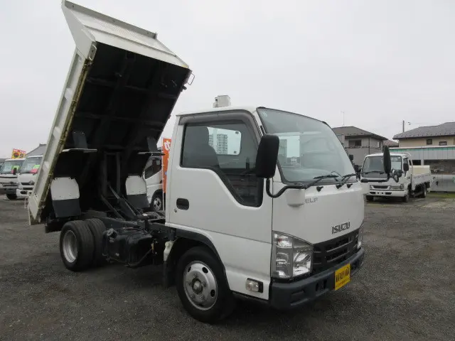 いすゞ エルフ TPG-NJR85AD(2WD)の写真6