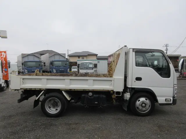 いすゞ エルフ TPG-NJR85AD(2WD)の写真10