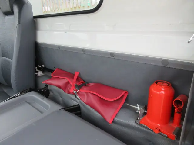 いすゞ エルフ TPG-NJR85AD(2WD)の写真27