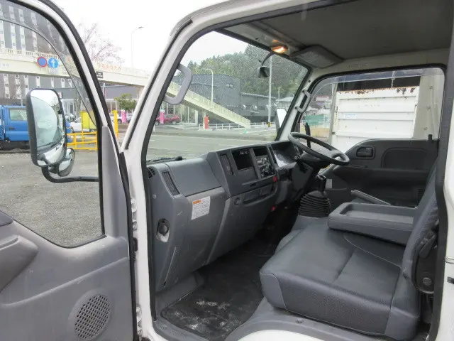 いすゞ エルフ TPG-NJR85AD(2WD)の写真28