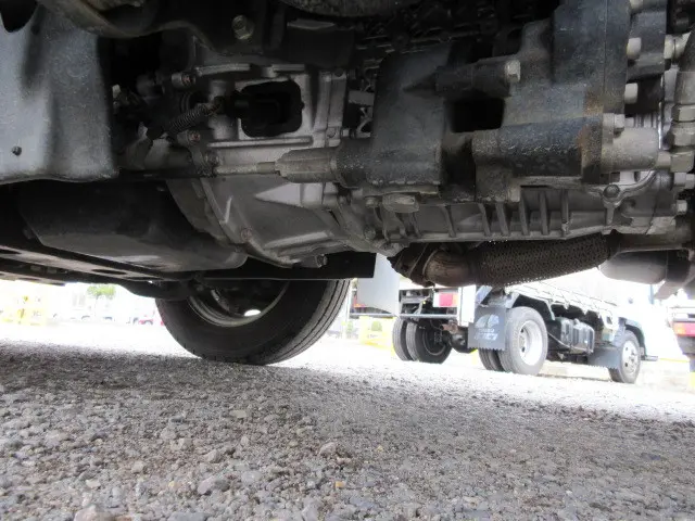 いすゞ エルフ TPG-NJR85AD(2WD)の写真32