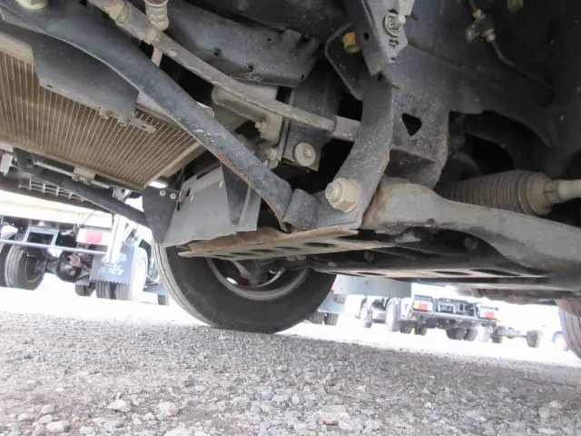 いすゞ エルフ TPG-NJR85AD(2WD)の写真33