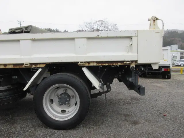 いすゞ エルフ TPG-NJR85AD(2WD)の写真38