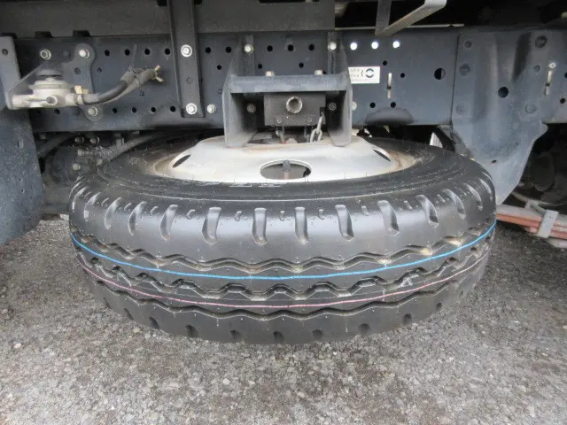 いすゞ エルフ TPG-NJR85AD(2WD)の写真44