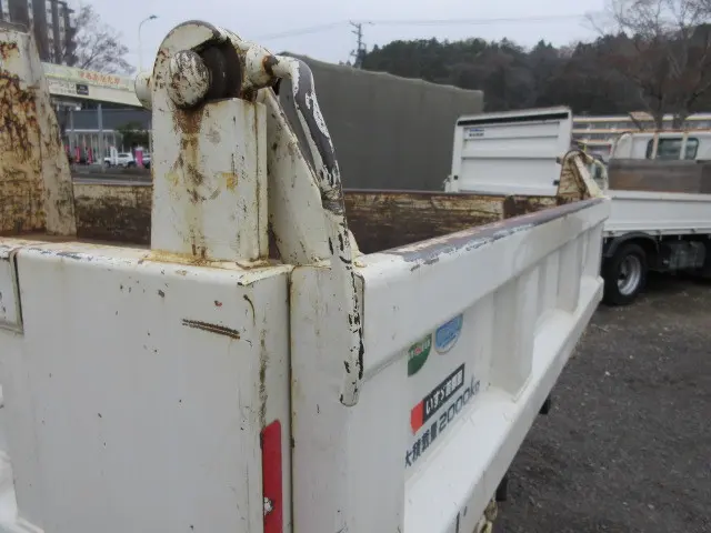 いすゞ エルフ TPG-NJR85AD(2WD)の写真45