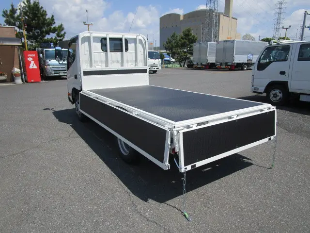 日野 デュトロ 2WG-XZU606M(2WD)の写真9