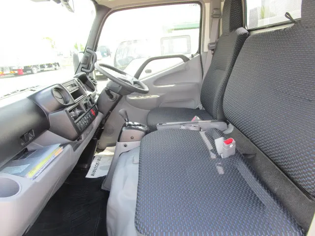 日野 デュトロ 2WG-XZU606M(2WD)の写真27