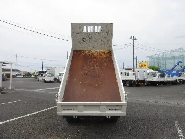 いすゞ エルフ 2RG-NJR88AD(2WD)の写真11