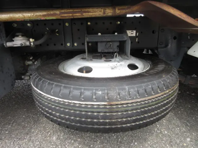 いすゞ エルフ 2RG-NJR88AD(2WD)の写真41