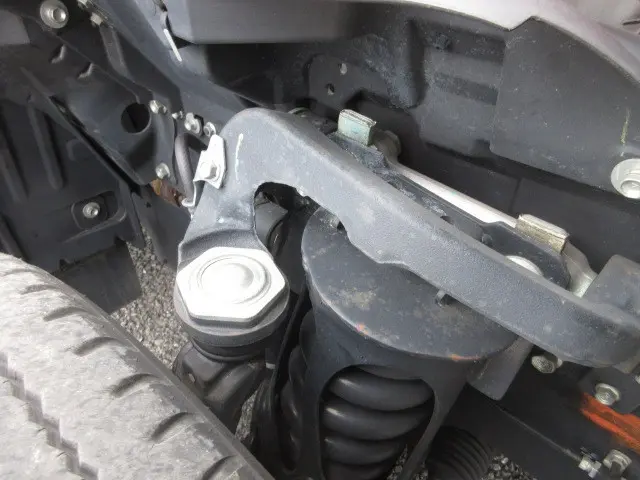 いすゞ エルフ 2RG-NJR88AD(2WD)の写真44