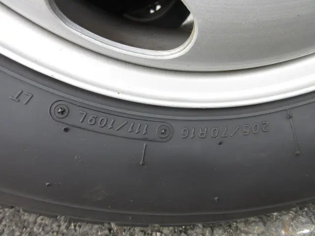 いすゞ エルフ 2RG-NJR88AD(2WD)の写真50