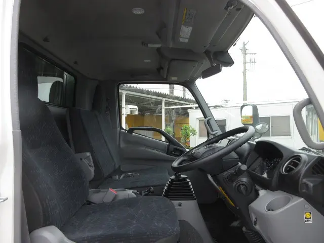 トヨタ ダイナ 2KG-XZU775(4WD)の写真12