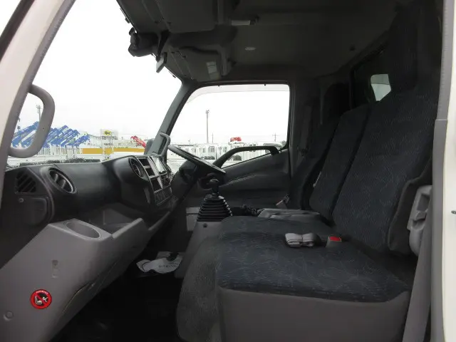 トヨタ ダイナ 2KG-XZU775(4WD)の写真22