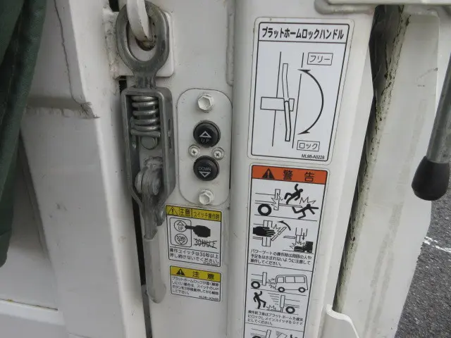 トヨタ ダイナ 2KG-XZU775(4WD)の写真46