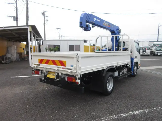 日野 デュトロ 2DG-XZU695M(4WD)の写真3