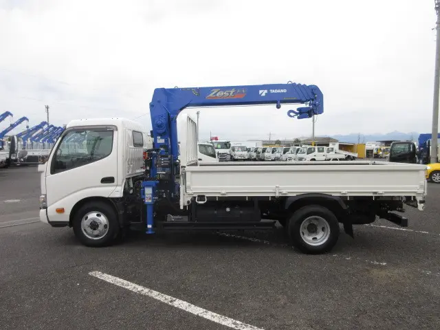 日野 デュトロ 2DG-XZU695M(4WD)の写真5