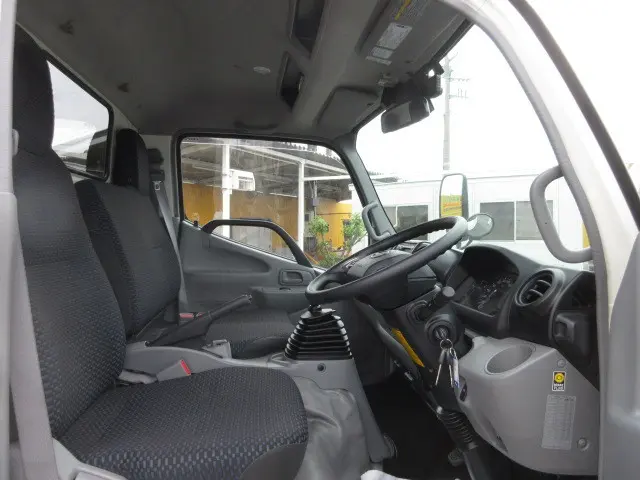 日野 デュトロ 2DG-XZU695M(4WD)の写真12