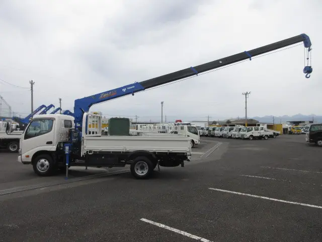 日野 デュトロ 2DG-XZU695M(4WD)の写真33