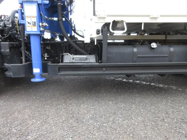 日野 デュトロ 2DG-XZU695M(4WD)の写真35