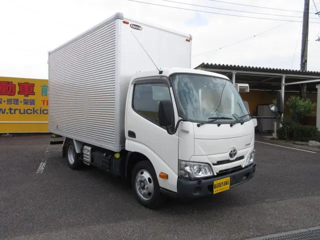 トヨタ ダイナ 2RG-XZU645(2WD)の写真2