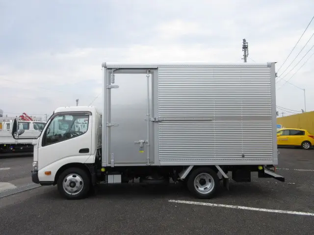 トヨタ ダイナ 2RG-XZU645(2WD)の写真5