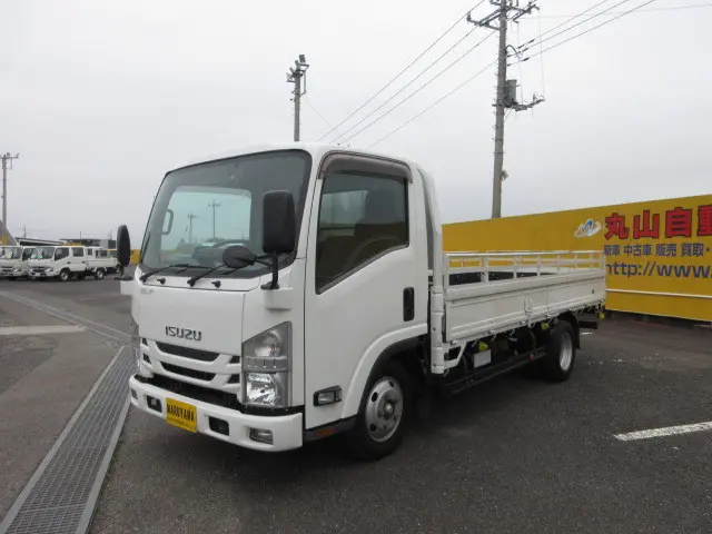 いすゞ エルフ 2RG-NMR88AR(2WD)の写真1