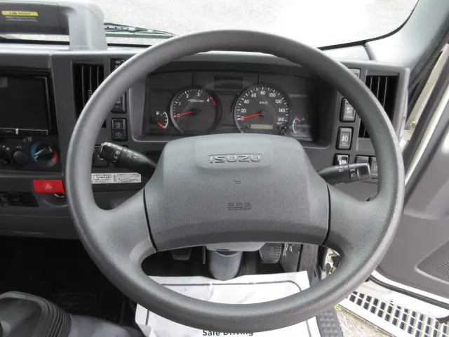 いすゞ エルフ 2RG-NMR88AR(2WD)の写真12