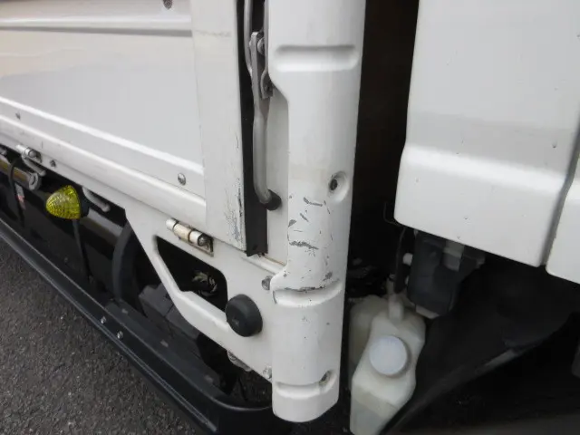 いすゞ エルフ 2RG-NMR88AR(2WD)の写真48