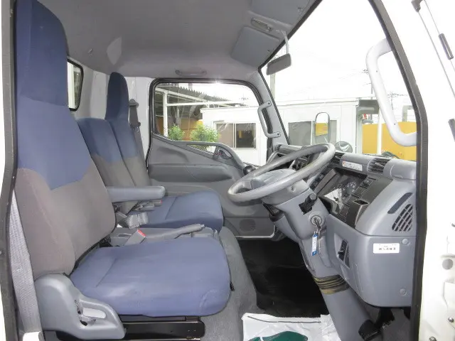 三菱 キャンター PDG－FE82D(2WD)の写真17