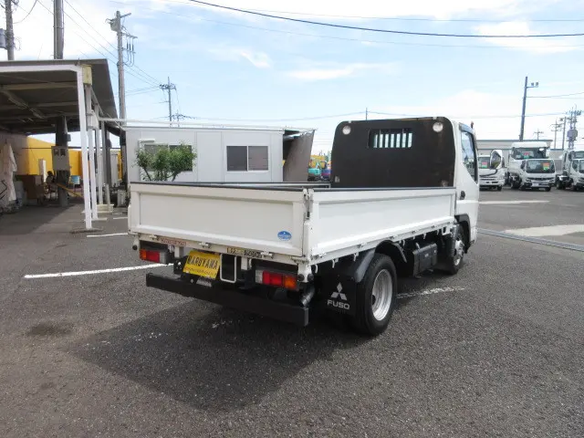 三菱 キャンターガッツ PDG-FB70B(2WD)の写真4