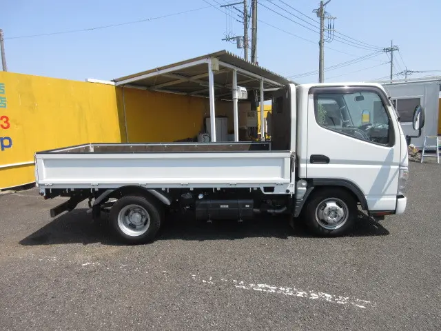 三菱 キャンターガッツ PDG-FB70B(2WD)の写真6
