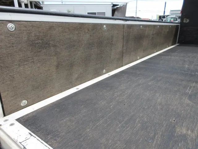 三菱 キャンターガッツ PDG-FB70B(2WD)の写真10